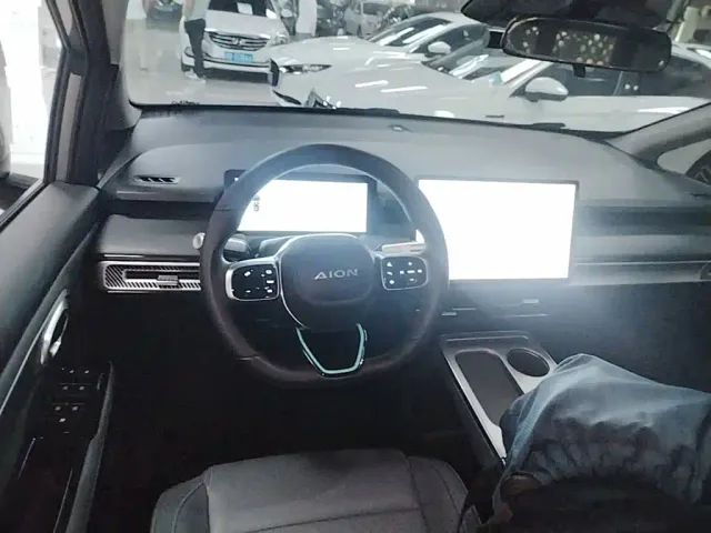 GAC Aion Y — Фото автомобиля 10