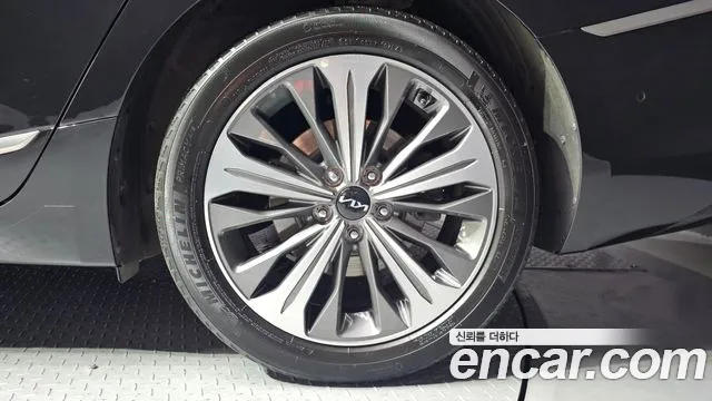 Kia K8 K8 Hybrid — Фото автомобиля 21
