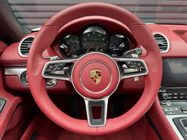 Porsche 718 — Фото автомобиля 4