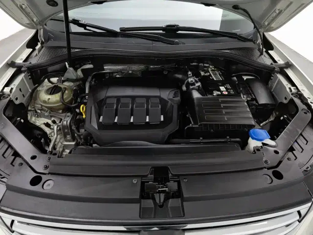 Volkswagen Tiguan L — Фото автомобиля 6