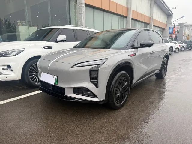 Фотография автомобиля — Hongqi Tian Gong 08