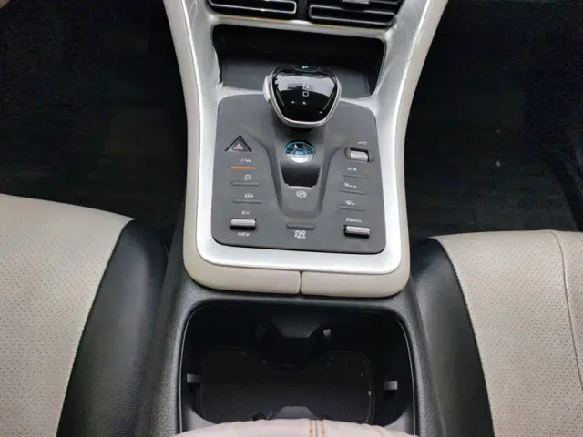 BYD Song Pro — Фото автомобиля 16