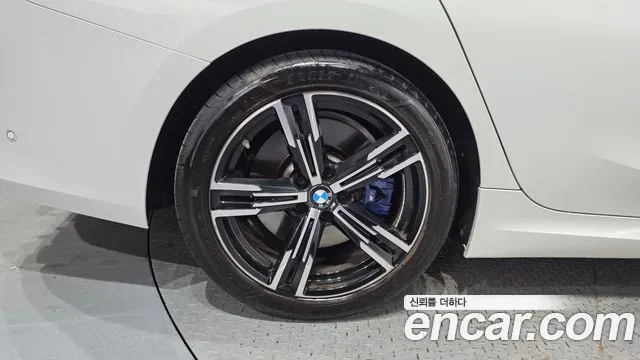 BMW 3-Series 3 серия (G20) 320i M Sport — Фото автомобиля 5