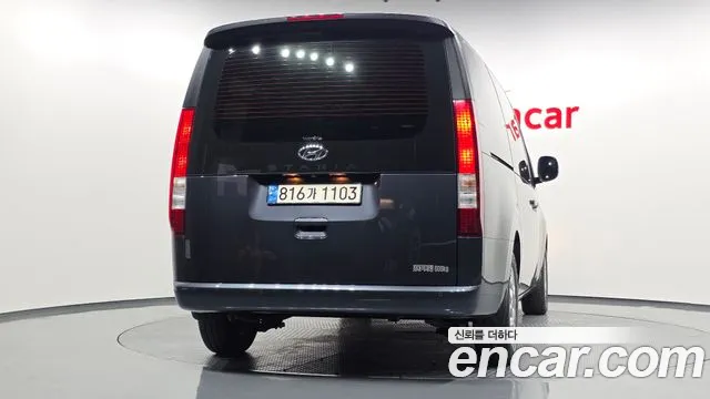Hyundai Staria — Фото автомобиля 3