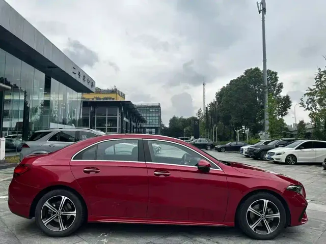 Mercedes-Benz A-Class — Фото автомобиля 5