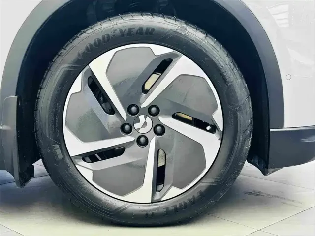 Nio ES6 — Фото автомобиля 10