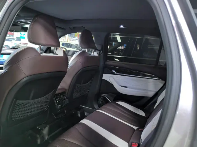 Geely Xingyue L — Фото автомобиля 9