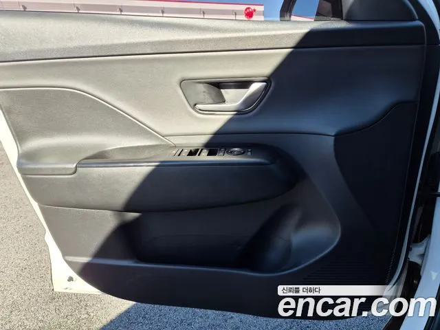Hyundai Kona — Фото автомобиля 16