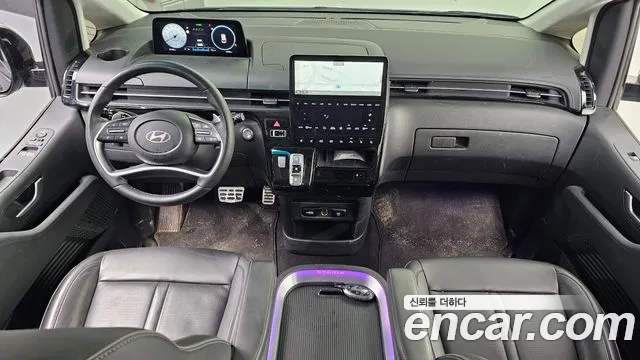 Hyundai Staria Staria 4WD Lounge 9 мест — Фото автомобиля 7