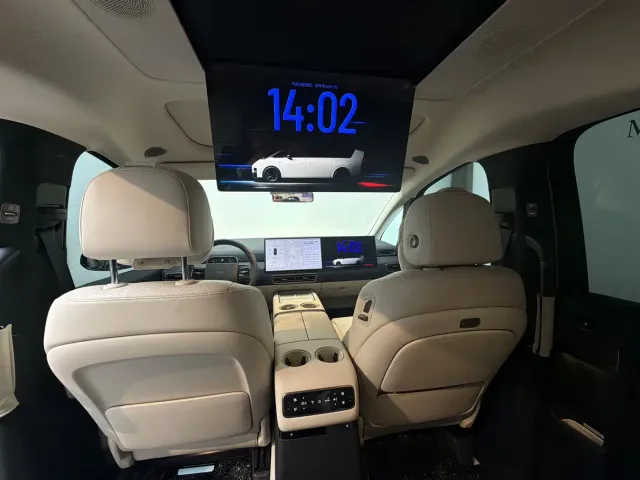 Li Auto MEGA — Фото автомобиля 9
