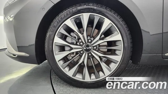 Kia K8 2.5 Бензин 2WD — Фото автомобиля 5