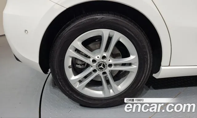 Mercedes-Benz A-Class W177 — Фото автомобиля 5