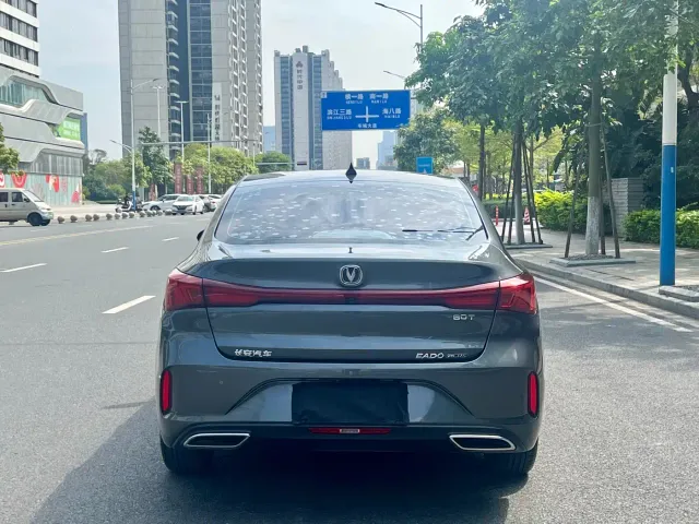 Changan Eado — Фото автомобиля 14