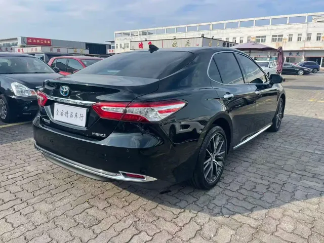 Toyota Camry — Фото автомобиля 9