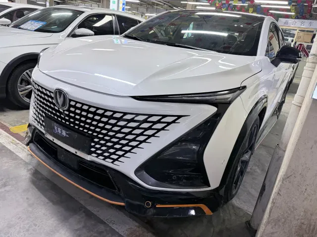 Фотография автомобиля — Changan UNI-T