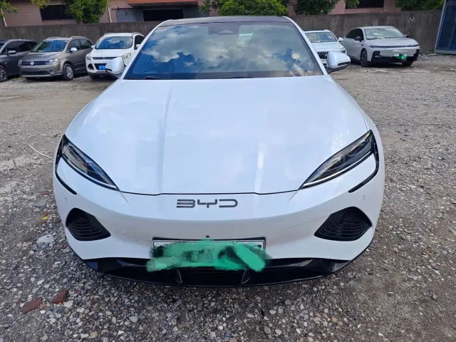 BYD Seal — Фото автомобиля 2