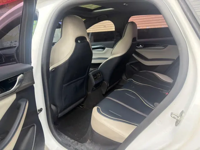 BYD Qin PLUS — Фото автомобиля 5