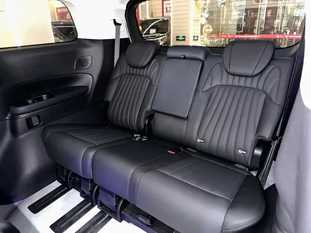 GAC Trumpchi E9 — Фото автомобиля 16