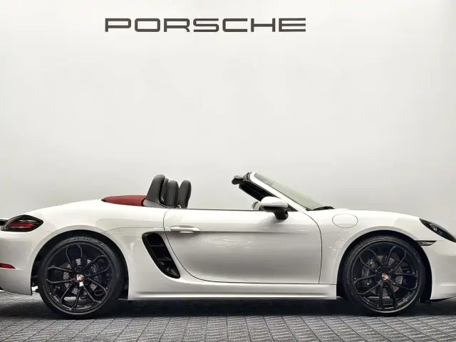 Porsche 718 — Фото автомобиля 6