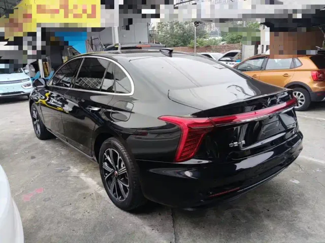 Hongqi H5 PHEV — Фото автомобиля 4