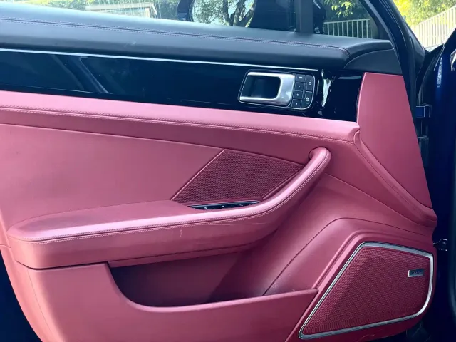 Porsche Panamera — Фото автомобиля 6
