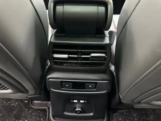 Audi Q4 e-tron — Фото автомобиля 18