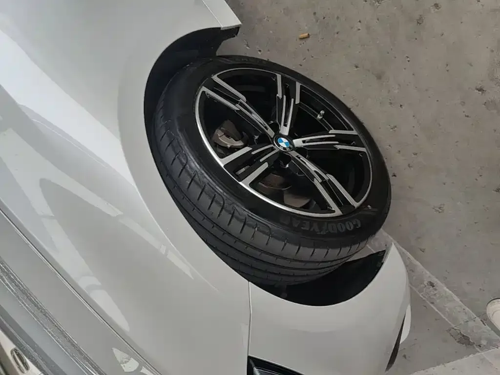 BMW BMW 3 Series 2022 325i M Sport Package — Фото автомобиля 21