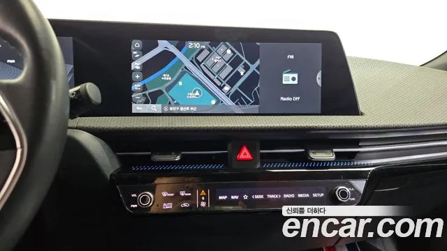 Kia EV6 — Фото автомобиля 12