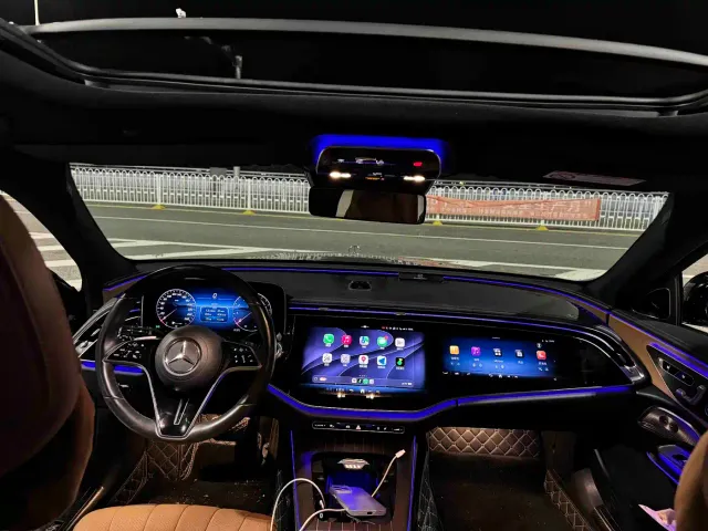 Mercedes-Benz E-Class — Фото автомобиля 5