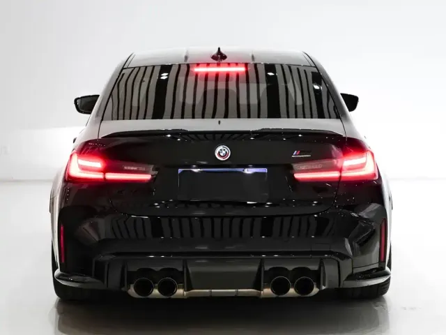 BMW M3 — Фото автомобиля 3