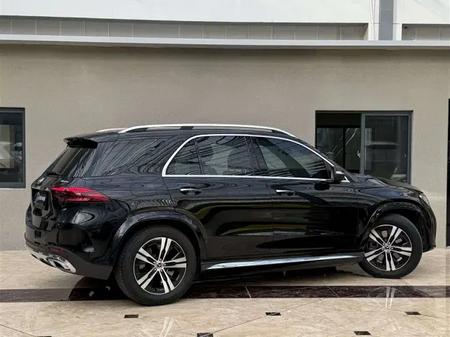 Mercedes-Benz GLE-Class — Фото автомобиля 16