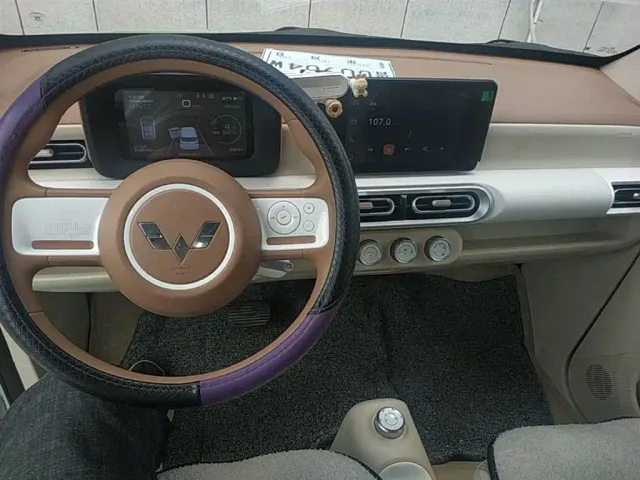 Wuling Hongguang Mini EV — Фото автомобиля 9