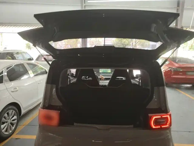 Wuling Hongguang Mini EV — Фото автомобиля 18