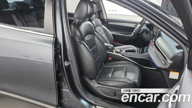 Hyundai Grandeur (New) Hybrid — Фото автомобиля 16
