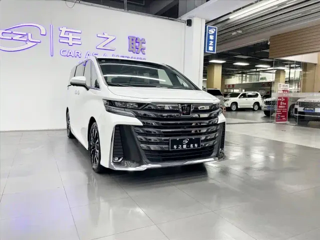 Фотография автомобиля — Toyota Vellfire