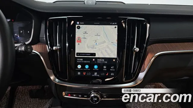 Вольво V60 V60 Cross Country 2 поколение B5 Ultimate AWD — Фото автомобиля 14