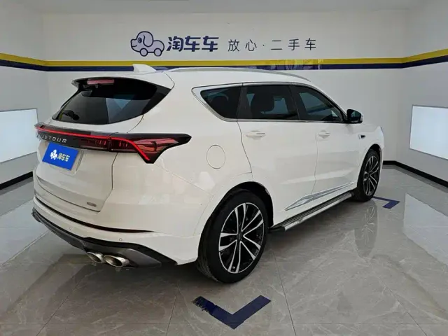 Jetour X70 Plus — Фото автомобиля 3