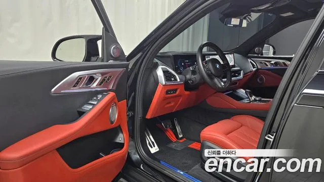 BMW XM — Фото автомобиля 10