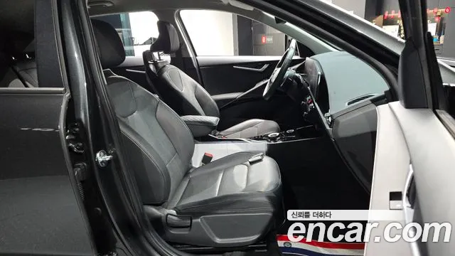 Kia Niro New — Фото автомобиля 18