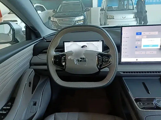 Geely Galaxy Xingyao 8 — Фото автомобиля 10