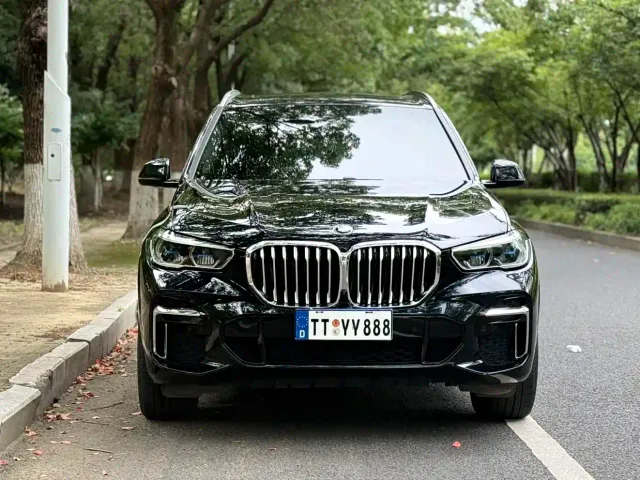 BMW X5 — Фото автомобиля 2