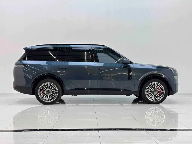Lynk & Co 900 — Фото автомобиля 7