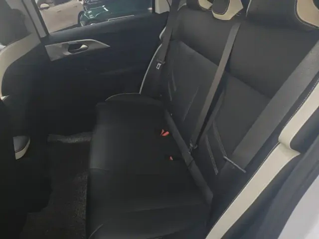 Geely Geometry E Firefly — Фото автомобиля 12
