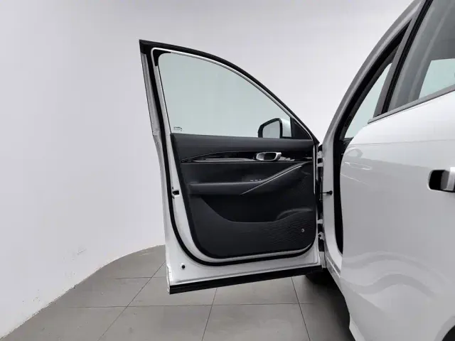Geely Galaxy E5 — Фото автомобиля 8