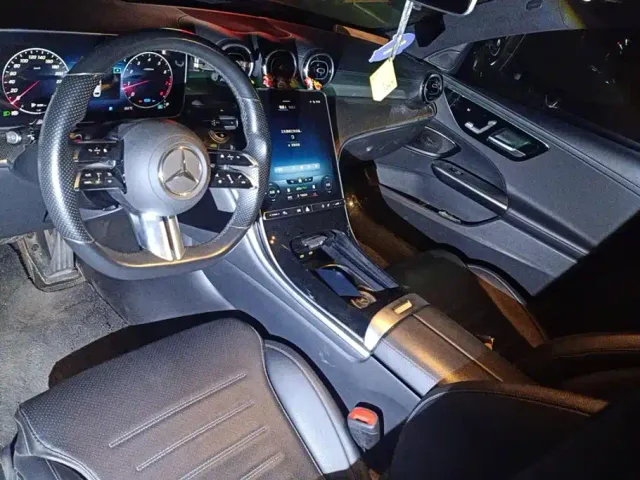 Mercedes-Benz C-Class — Фото автомобиля 12