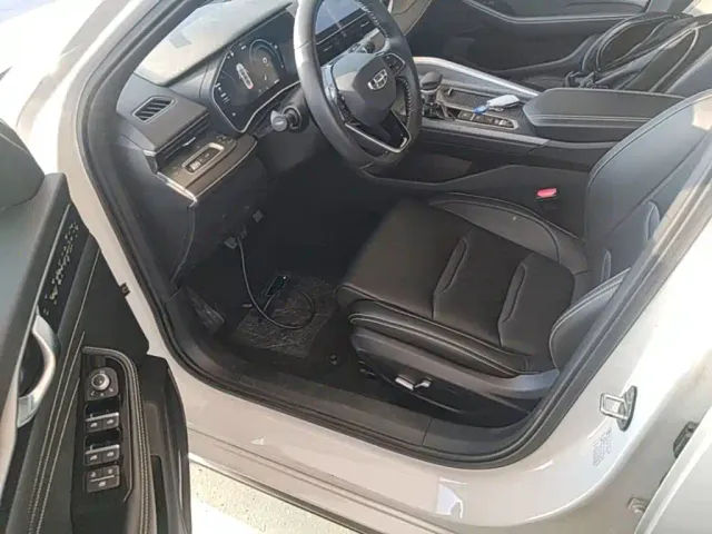 Geely Xingrui — Фото автомобиля 15