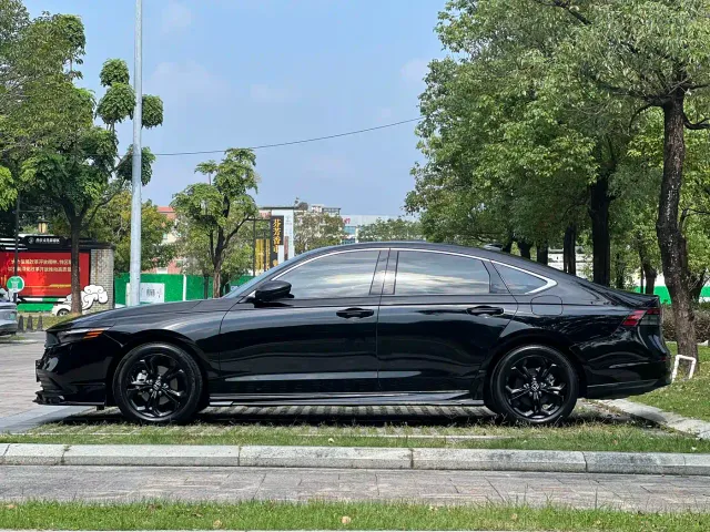 Honda Accord — Фото автомобиля 4