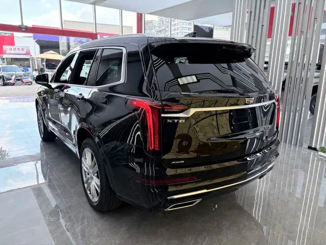 Cadillac XT6 — Фото автомобиля 15