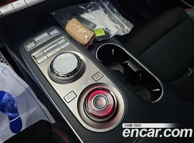 Genesis GV70 2.5T Бензин 2WD — Фото автомобиля 8