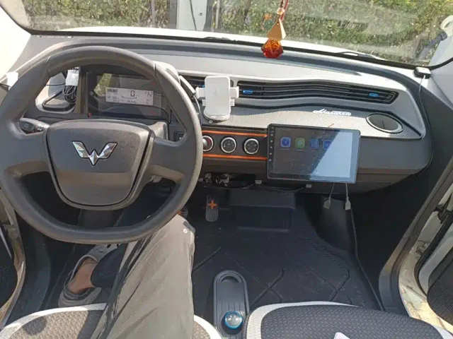 Wuling Hongguang Mini EV — Фото автомобиля 5